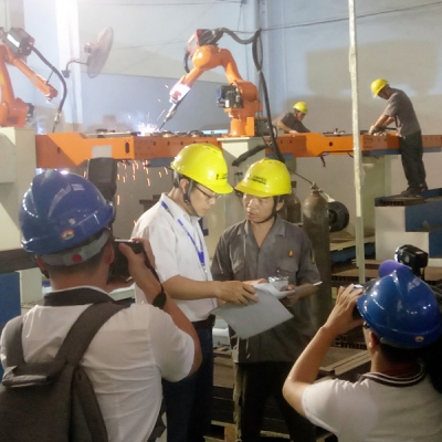 佛山5媒体对我司进行采访