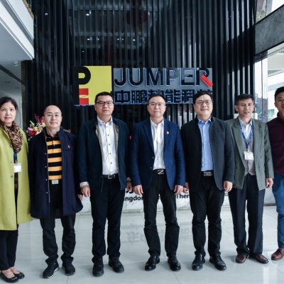 “暖春行动”进中鹏！